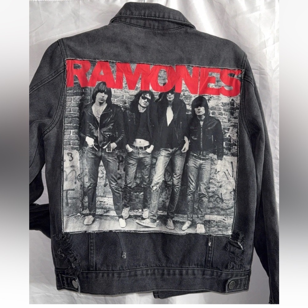Ramones Graphic Denim Jacket men’s size small